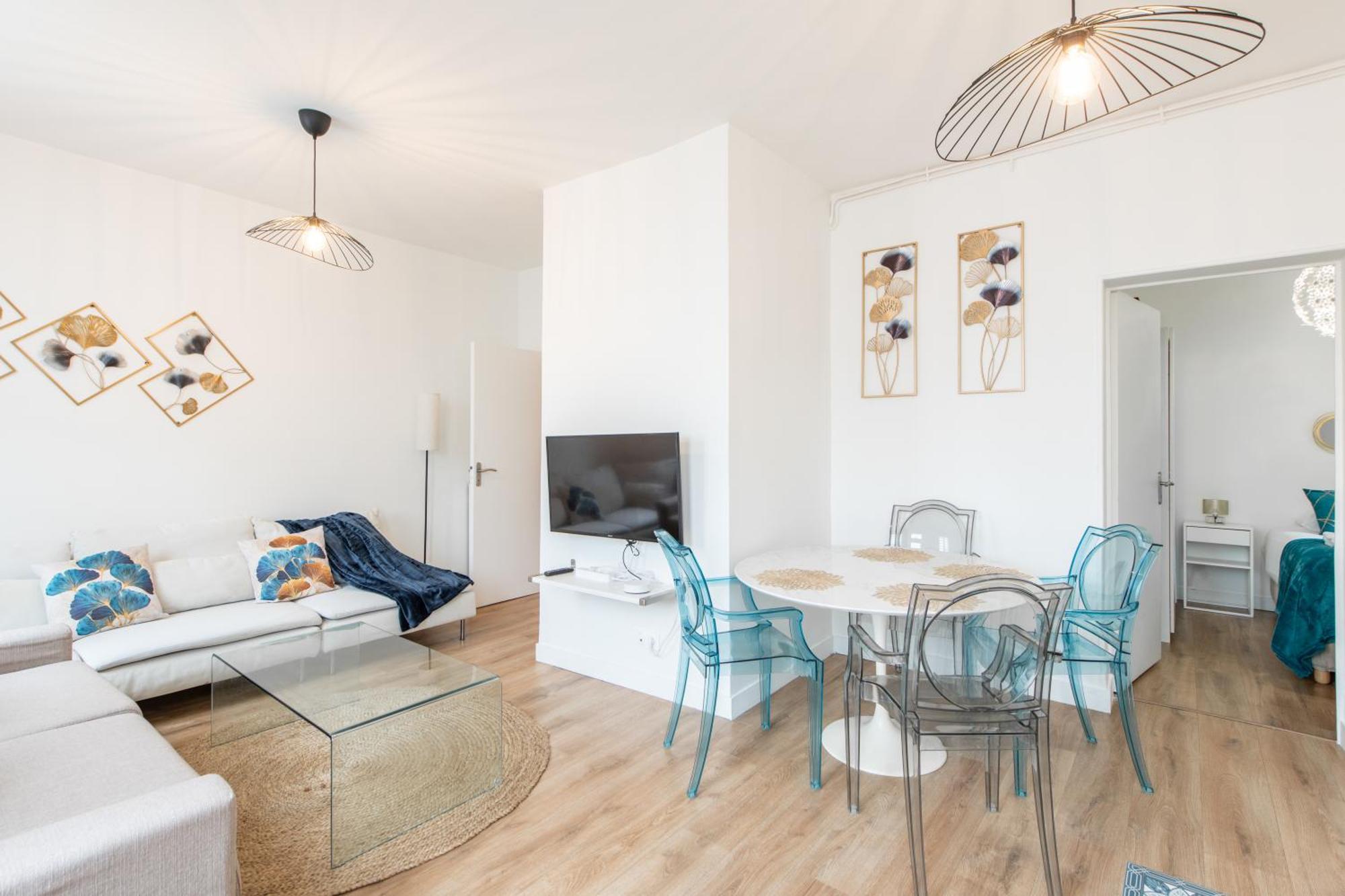 Spacious And Bright 2-Bedroom Large Apartment Very Close To Paris - Near Metro Булонь-Бийанкур Экстерьер фото