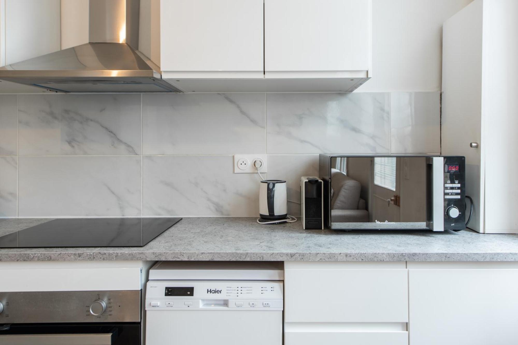 Spacious And Bright 2-Bedroom Large Apartment Very Close To Paris - Near Metro Булонь-Бийанкур Экстерьер фото