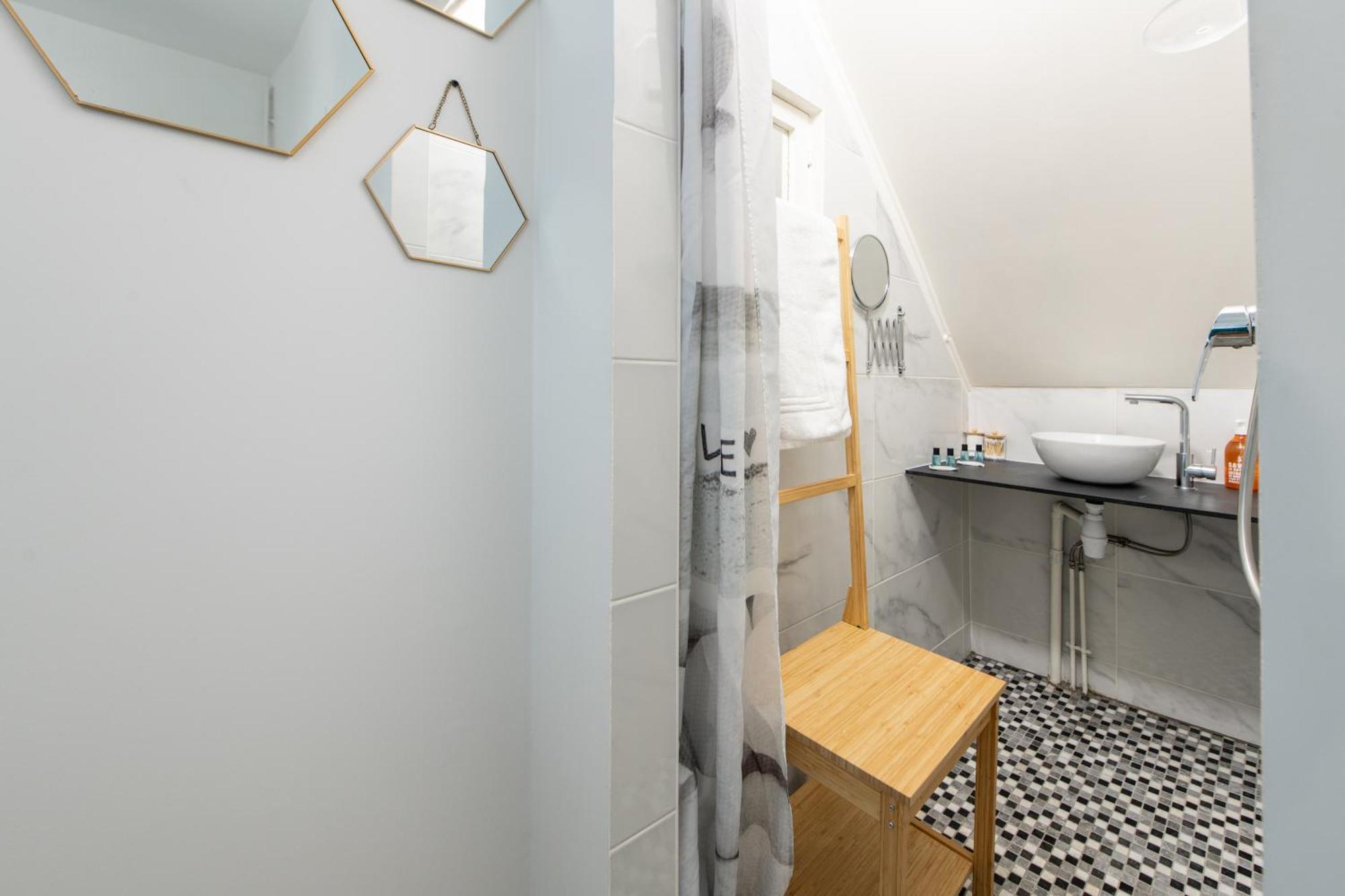 Spacious And Bright 2-Bedroom Large Apartment Very Close To Paris - Near Metro Булонь-Бийанкур Экстерьер фото